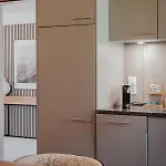 Hidden Retreats Snowpeak Boutique Apartment *
