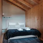 Hidden Retreats Snowpeak Boutique *