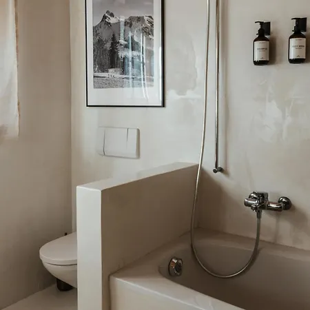 Hidden Retreats Snowpeak Boutique Brienzwiler