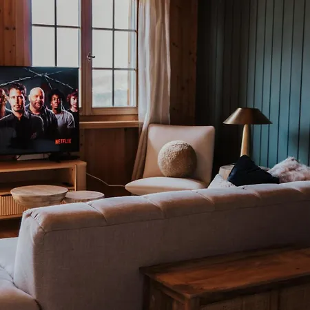 Hidden Retreats Snowpeak Boutique