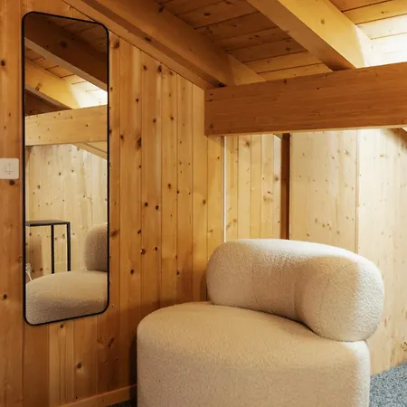 Hidden Retreats Snowpeak Boutique *