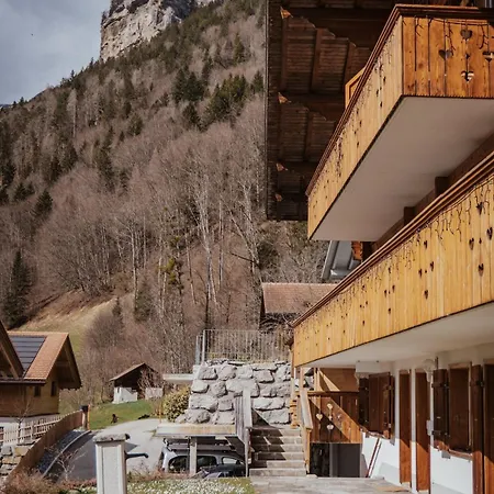 Hidden Retreats Snowpeak Boutique * Brienzwiler