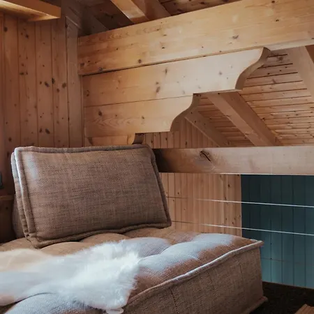 Hidden Retreats Snowpeak Boutique