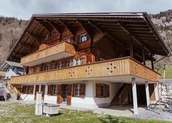 Hidden Retreats Snowpeak Boutique