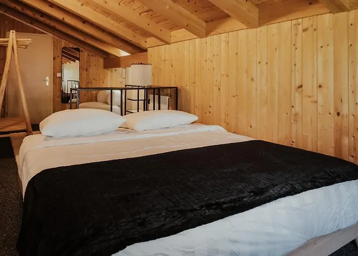 Apartamento Hidden Retreats Snowpeak Boutique