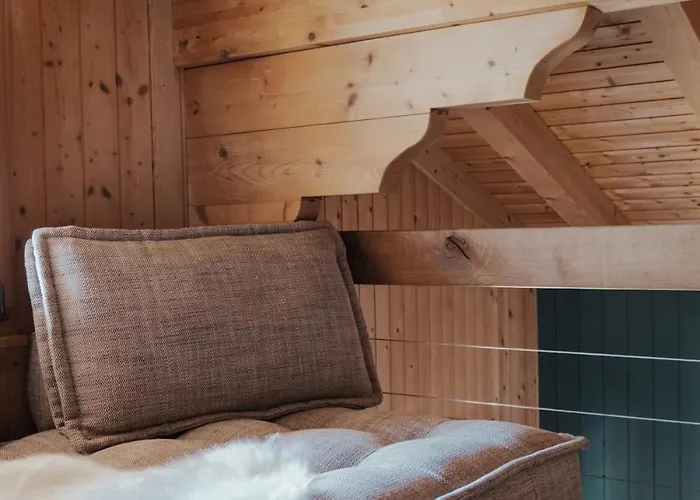 Hidden Retreats Snowpeak Boutique