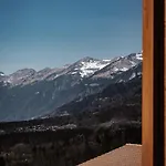 Hidden Retreats Snowpeak Boutique Brienzwiler