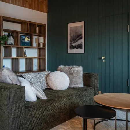 Hidden Retreats Snowpeak Boutique Brienzwiler